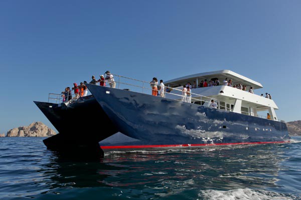 100' Catamaran Party Boat - Cabo