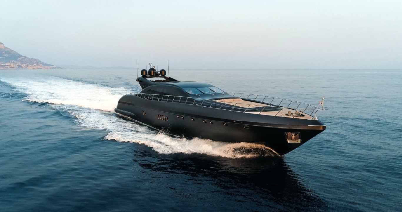 108' Mangusta Black Superyacht