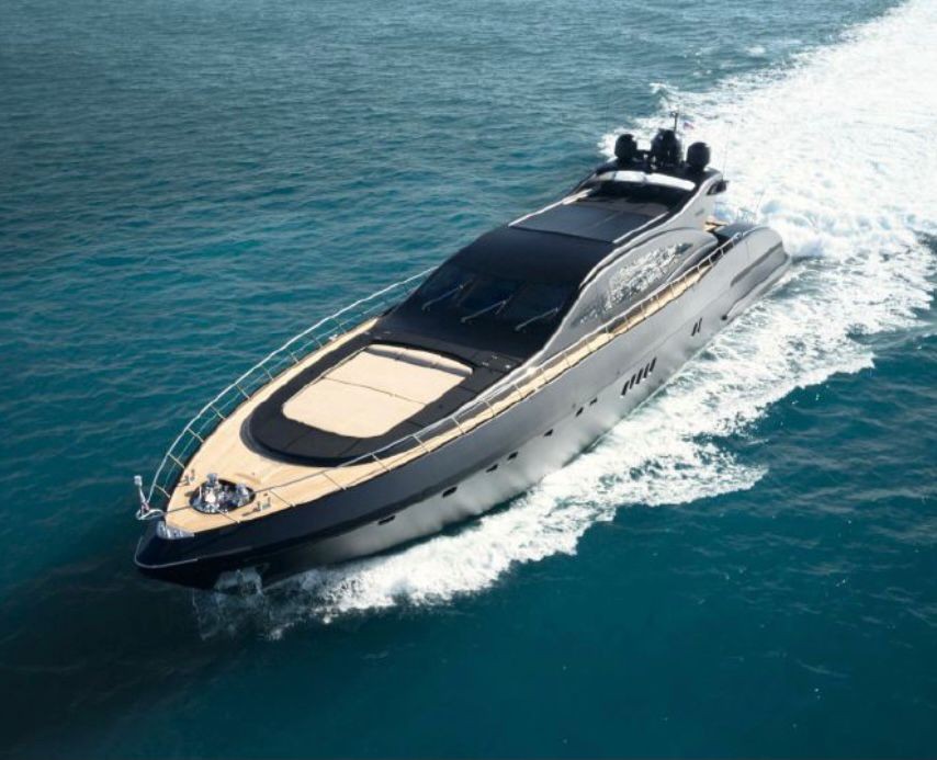 108' Mangusta interior
