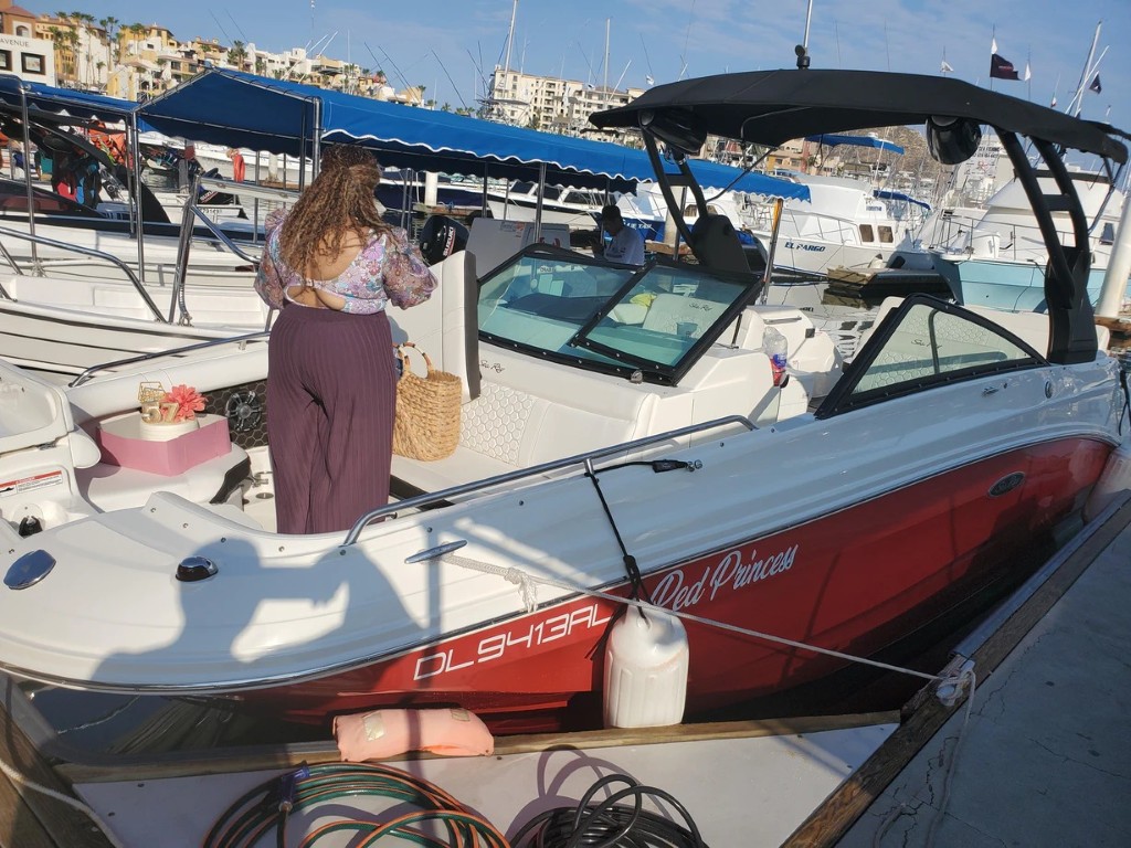 27' Sea Ray at The Arch