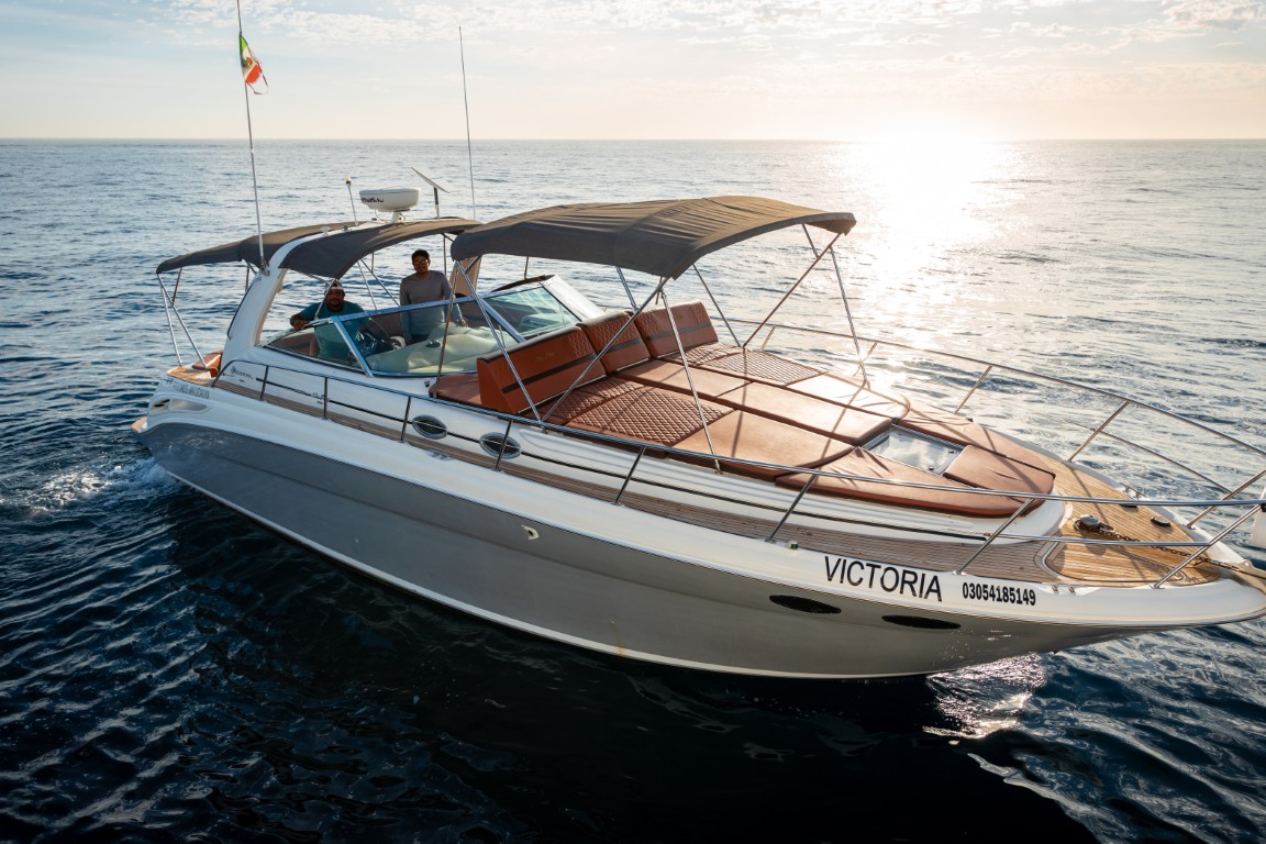 40' Sea Ray Yacht Victoria - Cabo Yacht Rental